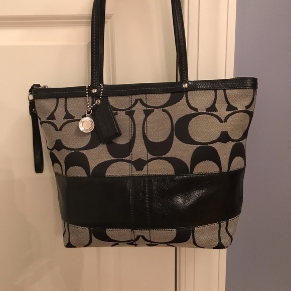 Coach Handbags - Coach Signature Stripe Tote